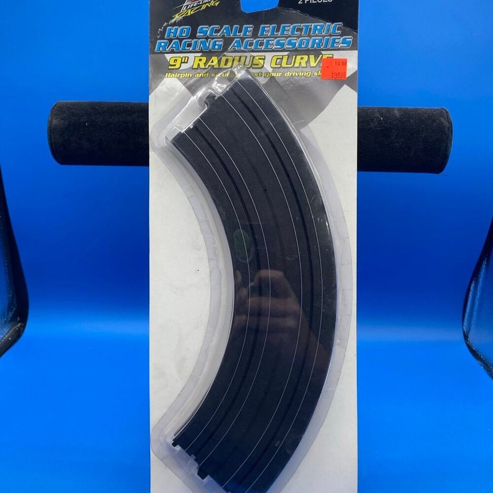 2 Life-Like Racing 9" Radius Curve HO Slot Car Track Pkg of 2 #433-9927 (C1)